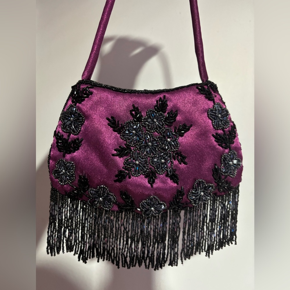 ✨ VINTAGE RARE 50s SMALL BEADED SATIN MINI PURSE PLUM DANGLY BEADED FRINGE ✨ - Picture 4 of 12